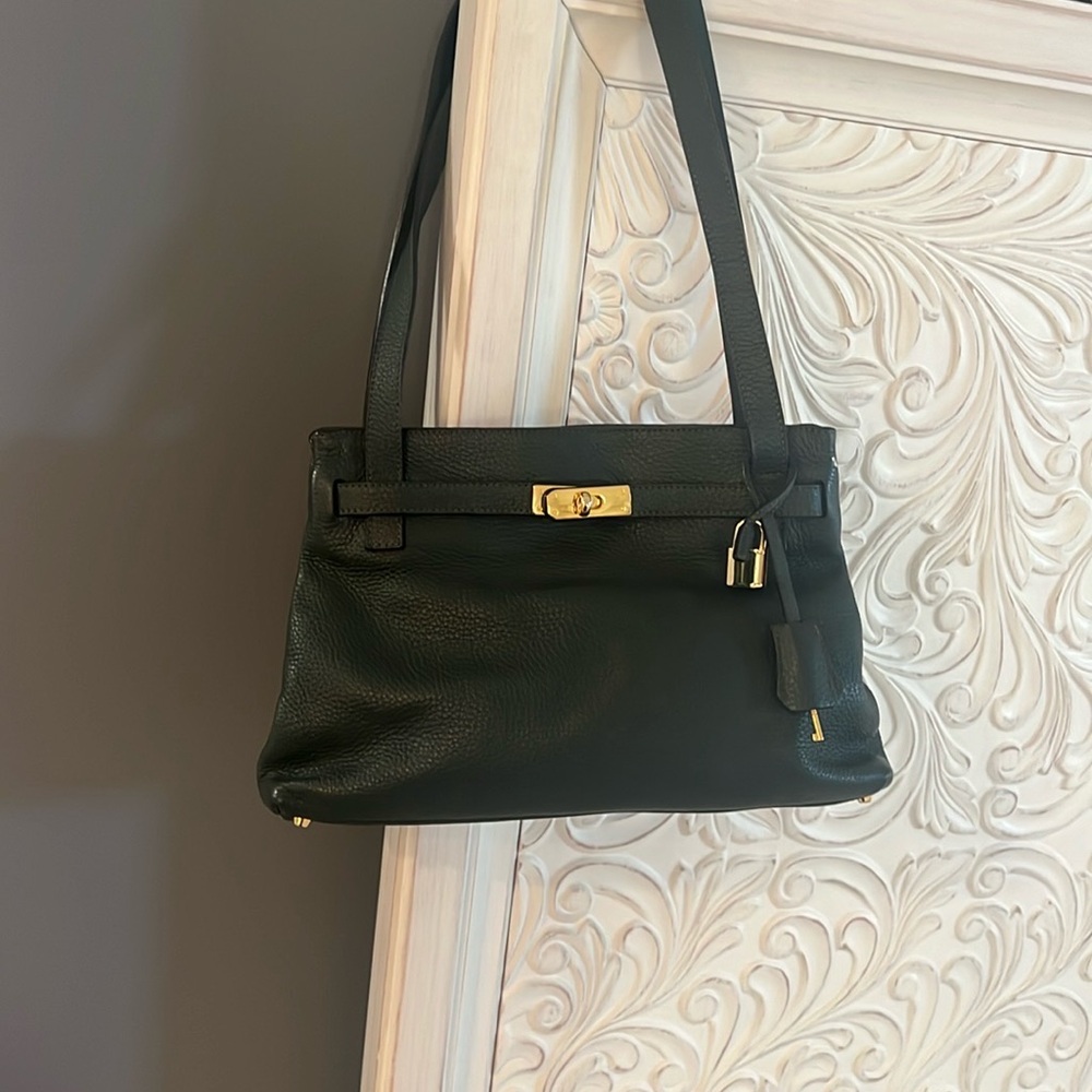 Elegant Green Leather Handbag